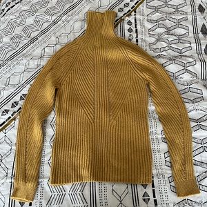 Sundance Gold Ribber Turtleneck Size Large